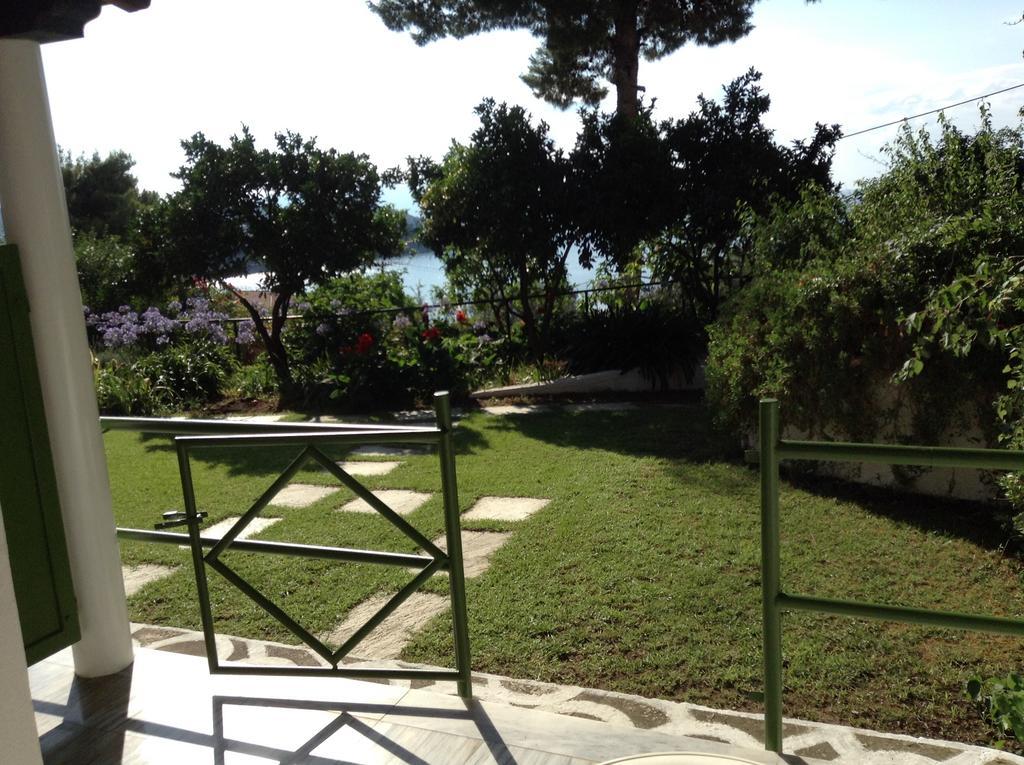 Villa Yiannis (Adults Only) Megali Ammos  Ruang foto