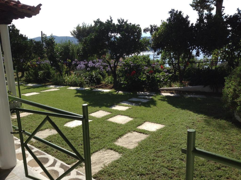 Villa Yiannis (Adults Only) Megali Ammos  Ruang foto